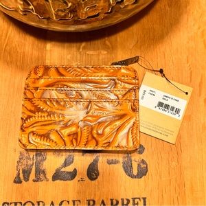 NWT! Patricia Nash Cassis Leather ID/Card Case Burnished Tooled Leather Gold